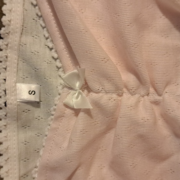 2 Lewkin Tops - Picture 8 of 8